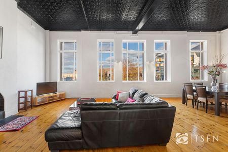 FULLY FURNISHED INNER CITY APARTMENT - AVAILABILE DECEMBER 2026 - Photo 3