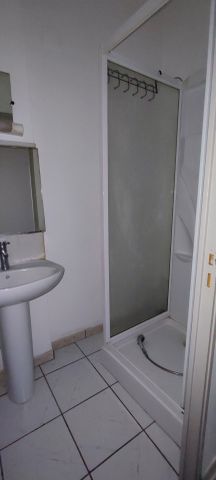 Location Appartement 3 pièces 39m² LA FERTE MACE 61600 - Photo 3