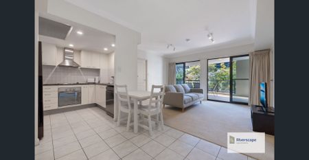 Fully Furnished, Resort Style Apartment with Huge Balcony - Photo 2