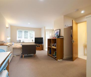 2 bedroom end of terrace house to rent - Photo 6