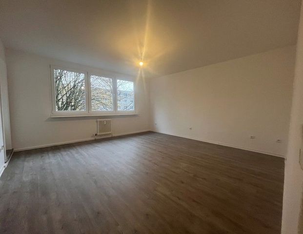 Schöne 3-Zimmer-Wohnung mit Balkon in guter Wohnlage - Foto 1