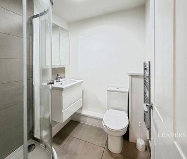 apartment to rent Buckingham Place, Brighton, East Sussex, BN1 - Photo 3