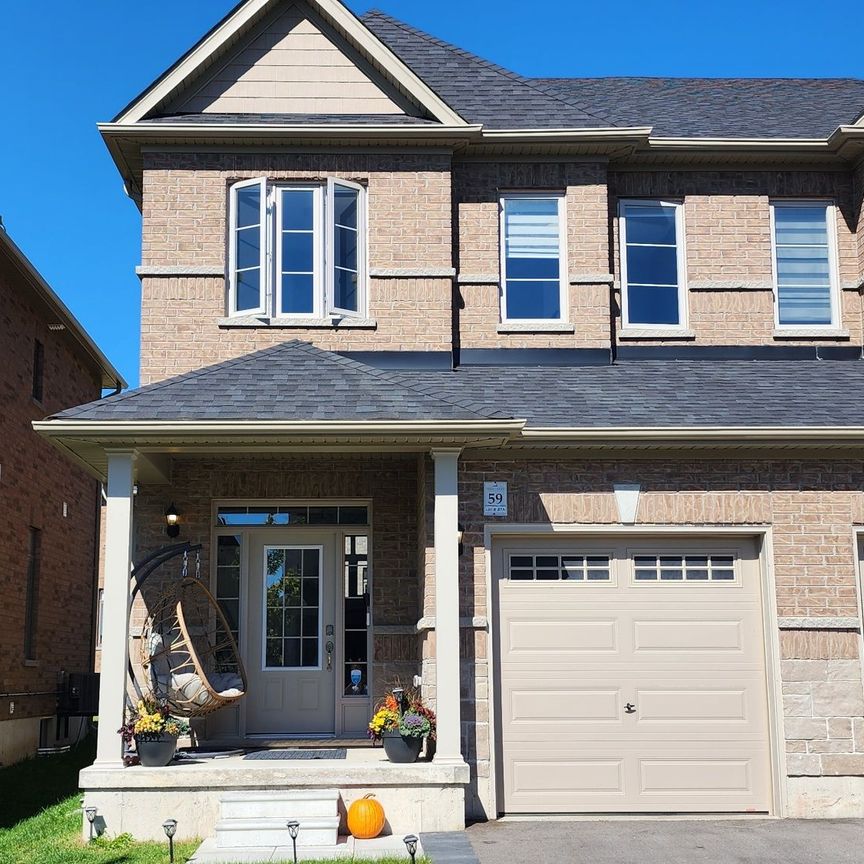 For Lease - 59 Copperhill Heights, Barrie, Ontario - Photo 1