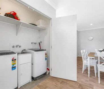 “NEAR NEW STUDIO IN DARRA” - Photo 1