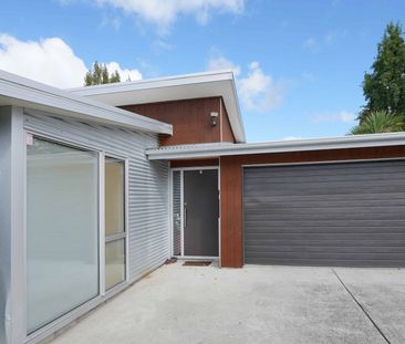 Haven in Woolston - Photo 2