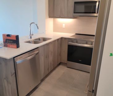 For Lease - 15 Watergarden Drive Unit# 1307, Mississauga, Ontario - Photo 4