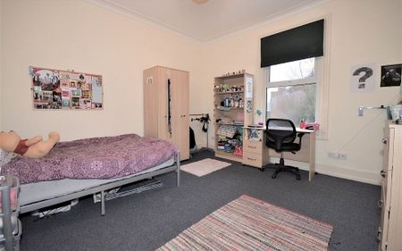 1, Eastgrove Road, Ecclesall, Sheffield, S10 2NN - Photo 2
