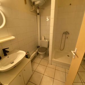 Location Appartement 1 pièce 23m² - Photo 2