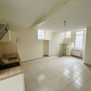 Location Appartement 1 pièce 29m² - Photo 3