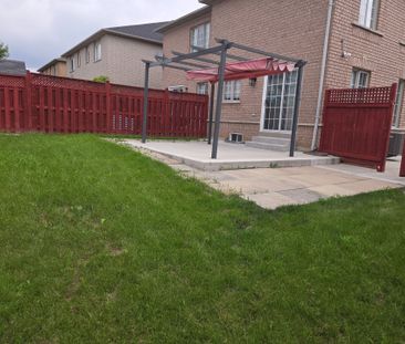 For Lease - 5806 Rainberry Drive, Mississauga, Ontario - Photo 2