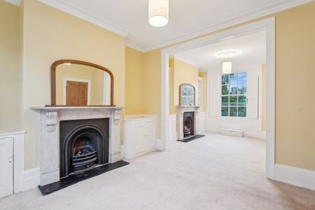 4 bedroom terraced house to rent - Photo 2