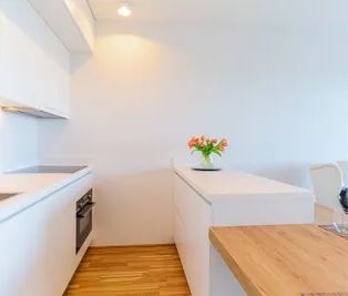All inclusive mit Riesenbalkon!!! Strom, Heizung, Fitnessraum, Internet + TV und Concierge inklusive! - Foto 2