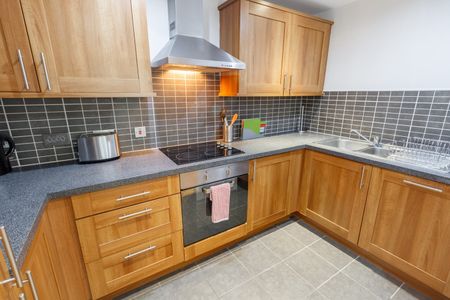 2 Bed Flat, Jugglers Yard, L3 - Photo 3