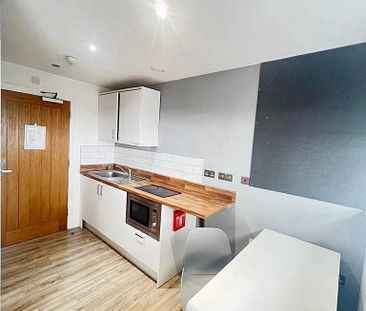Studio to rent - Photo 6