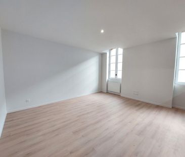 location Appartement T2 DE 40.1m² À AGEN - Photo 3