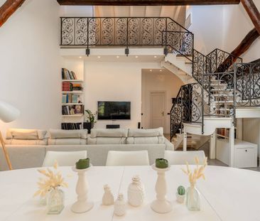 Historic residence in the centre of Como with Brunate views - Photo 3