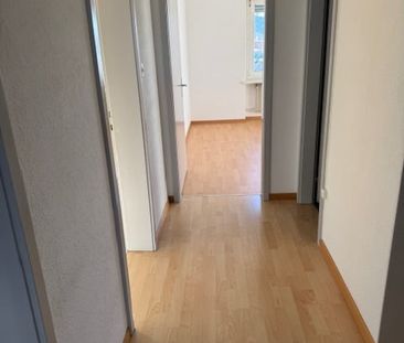 "3-Zimmer-Wohnung mit sonnigem Balkon und eigener Waschmaschine" - Photo 1