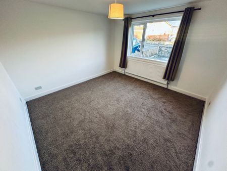 HoneyfieldDrive, RIPLEY - Photo 2