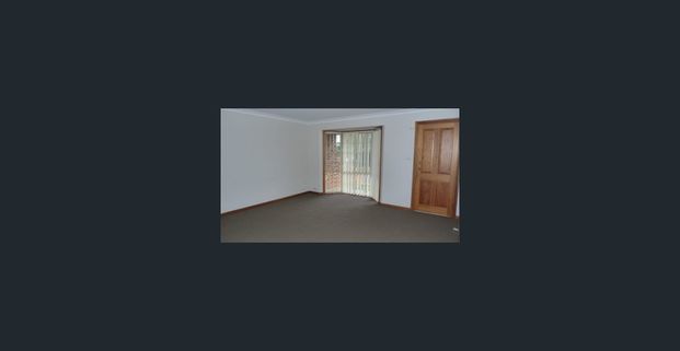 Great family home with a good size yard - Photo 1