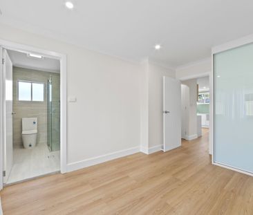 Charming 3-Bedroom Home in Lakeside San Remo - Photo 6