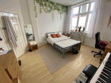 Exeter Road, Selly Oak - Photo 2