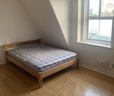 Studio to rent - Photo 6