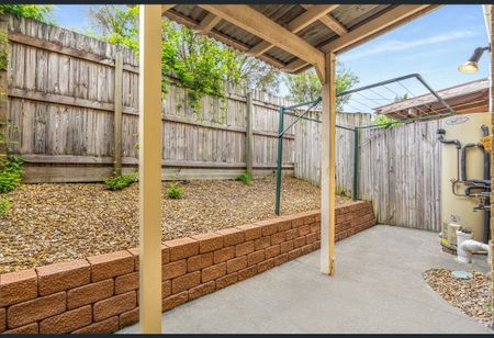 Cosy Place To Call Home, 2 Bed 1 Bath 1Car - Photo 5