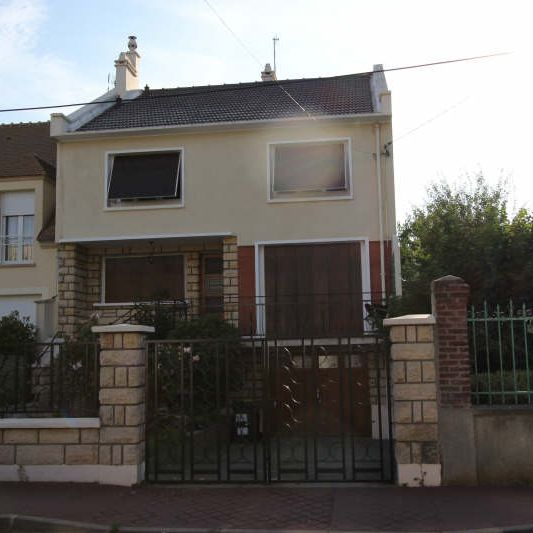 CHAMBRE DANS MAISON EN CO-LOCATION – 1 PIECE – 10 M² - Photo 1