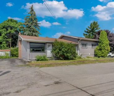 36 Day St. | 2 Bedroom with Amazing 4 piece Bathroom in Central Kin... - Photo 1
