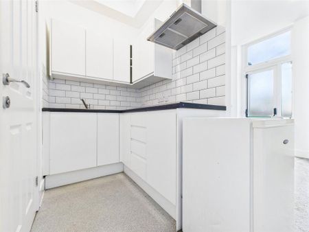 Property to rent - Photo 5