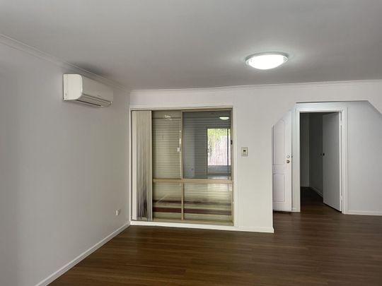 Charming 3-Bedroom Home in Sunshine North - Photo 1