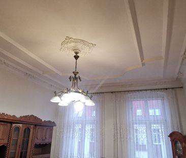 Duża kawalerka w samym centrum - Zdjęcie 5