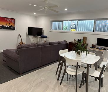 2-bedroom shared studio/granny flat, Taperell Drive - Photo 3