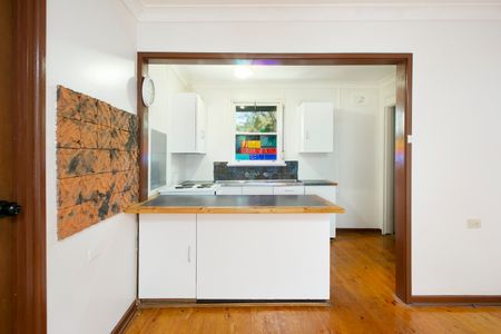 18 Wanawong Drive, Thornleigh NSW 2120 - House For Rent | Domain - Photo 4