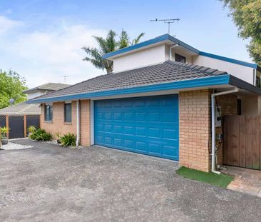 3 Bedroom Home in Botany Secondary College School Zone - Photo 5