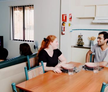 6 Bedroom Apartment - Photo 1