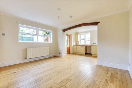 A 3 bedroom semi-detached property. - Photo 2