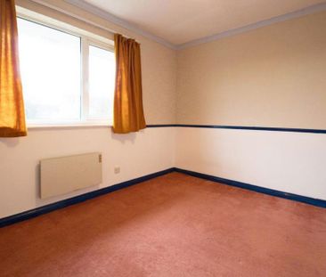 2 bedroom semi-detached house to rent - Photo 2