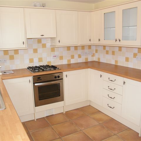 2 bedroom bungalow to rent - Photo 1