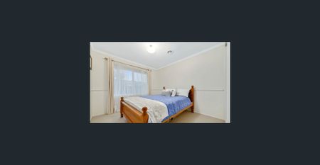 Spacious Family Living in a Prime Narre Warren South Location - Photo 5