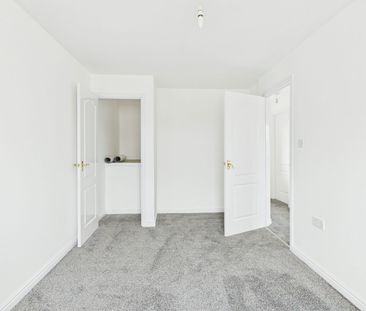 Detached house to rent on - Photo 3