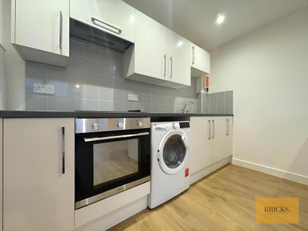 1 bedroom flat to rent - Photo 2