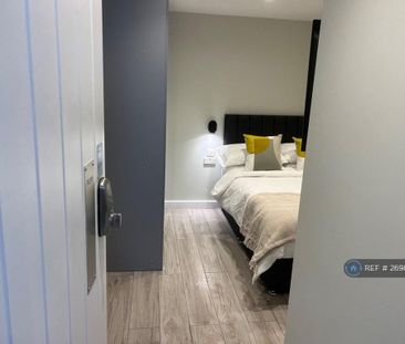 1 bedroom in a house share to rent - Photo 6