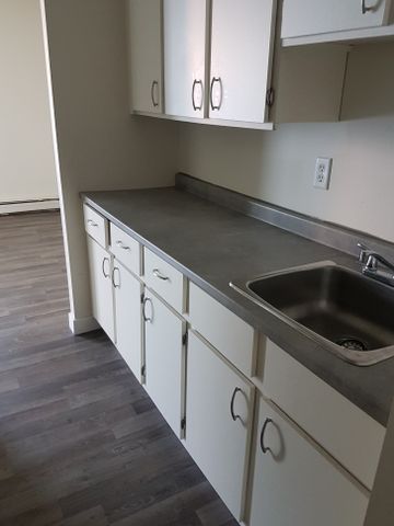 31 Centennial St, Regina - Photo 3