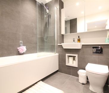 Avenue Road, London - Photo 6