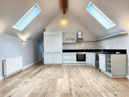 2 bedroom maisonette to rent - Photo 3