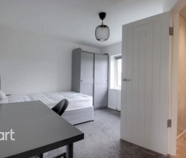 4 bedroom detached house to rent - Photo 4