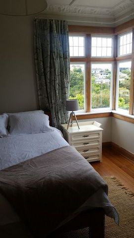 Character in Karori with three large bedrooms - Photo 4