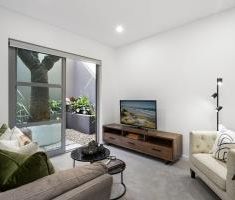 77A Cutler Road, Clontarf NSW 2093 - House For Rent | Domain - Photo 3