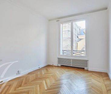 Appartement à louer Paris 8Ème - Champs-Élysées, Paris Rive Droite,... - Photo 4